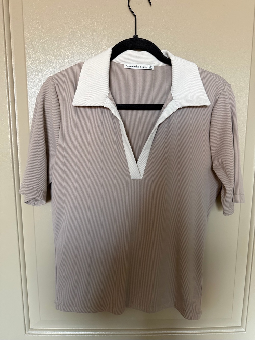 Abercrombie & Fitch - Taupe Polo - Medium